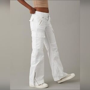 AE Snappy Stretch Low-Rise Baggy Flare Cargo 14 Short in White